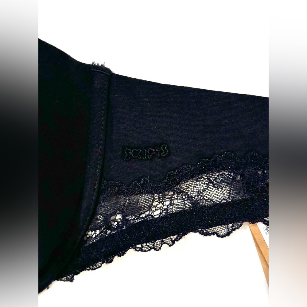 SKIMS Cotton Lace Lightly Lined Plunge Bra, Color: Onyx, Size: 36DDD - Picture 7 of 9